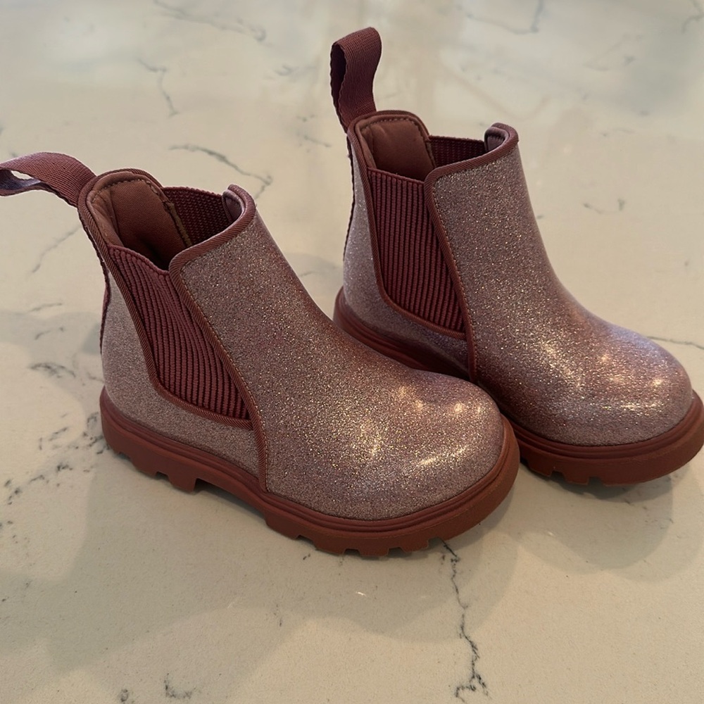 Brand New Native Kids Talkington Boots size 7